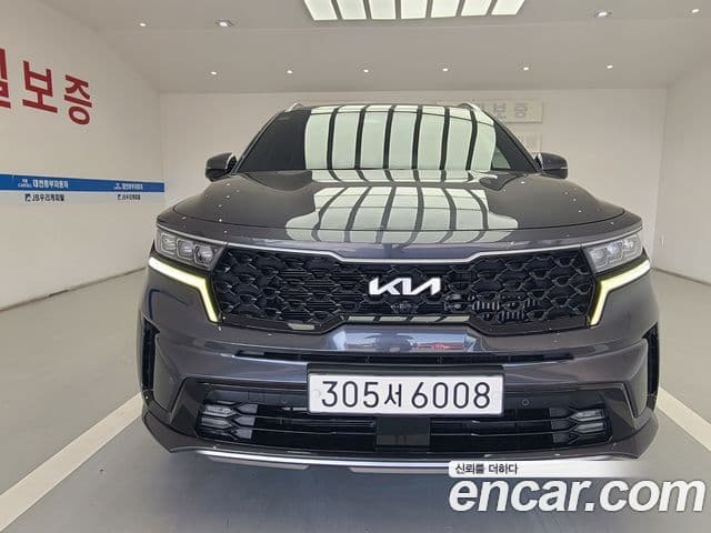 Kia Sorento 2022 — ფოტო 2/20