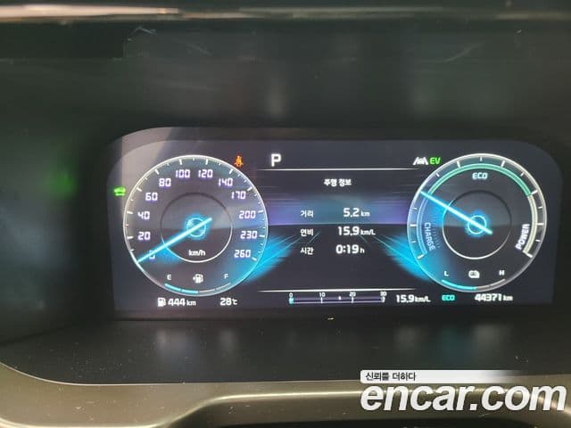 Kia Sorento 2022 — ფოტო 7/20