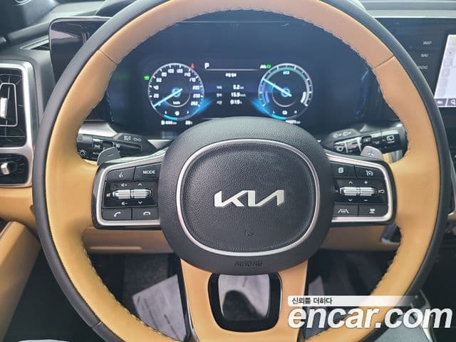 Kia Sorento 2022 — ფოტო 8/20