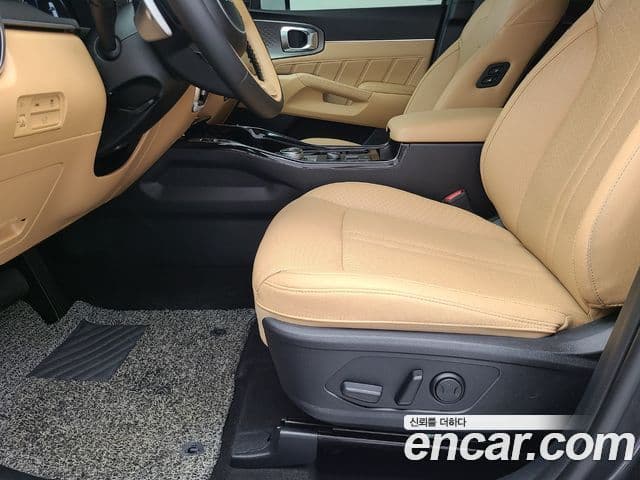 Kia Sorento 2022 — ფოტო 13/20