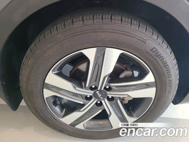 Kia Sorento 2022 — ფოტო 20/20