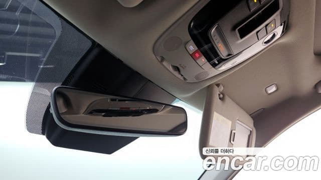 Kia K5 2023 — фото 17 из 20