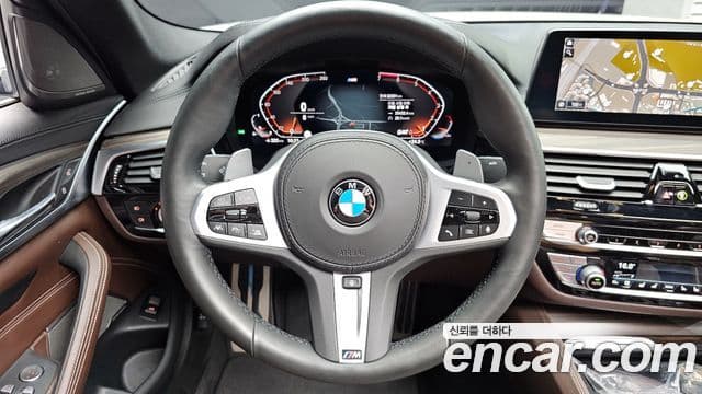 BMW 5 Series 2020 — ფოტო 12/20