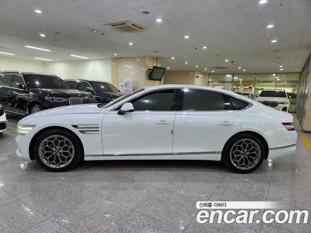 Genesis G80 2021 — ფოტო 14/20