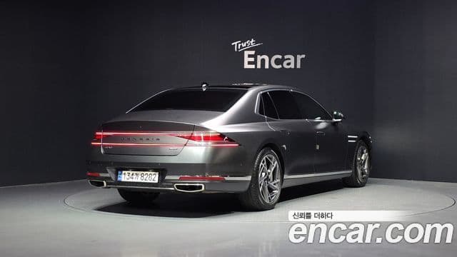 Genesis G90 2023 — Photo 37/41