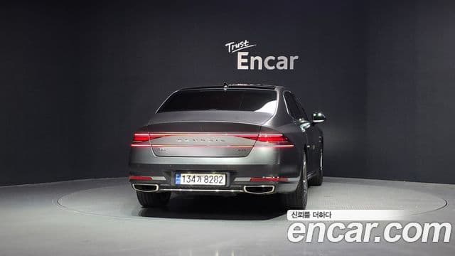 Genesis G90 2023 — Photo 36/41