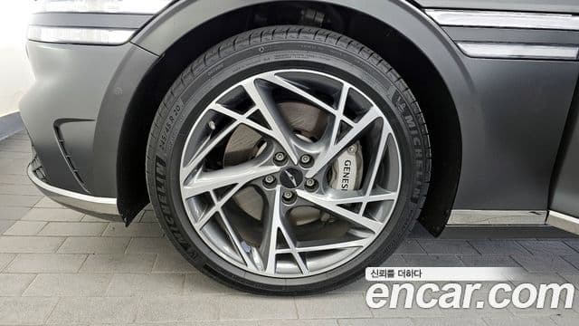 Genesis G90 2023 — Photo 6/41
