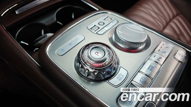 Genesis G90 2023 — Photo 2/41
