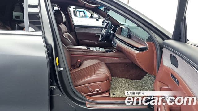 Genesis G90 2023 — Photo 30/41