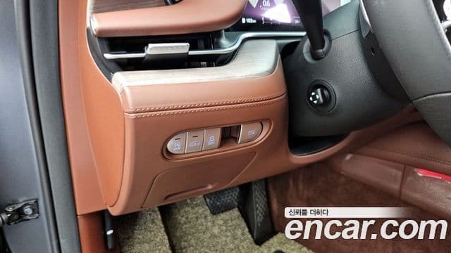 Genesis G90 2023 — Photo 23/41