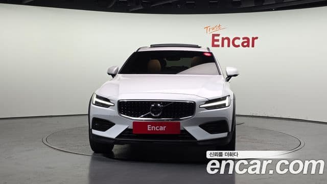 Volvo V60 Cross Country 2020 — Şəkil 3/20