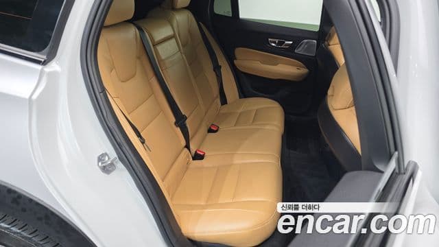Volvo V60 Cross Country 2020 — Şəkil 11/20