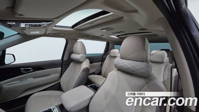 Kia Carnival 2024 — Şəkil 11/20