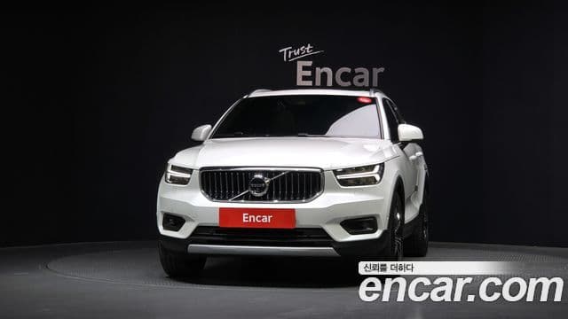 Volvo XC40 2020 — Şəkil 3/20