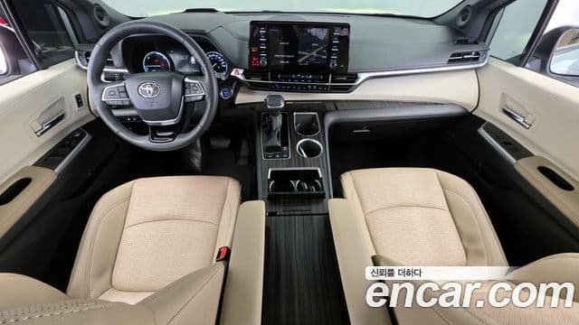 Toyota Sienna 2023 — Фото 7/20