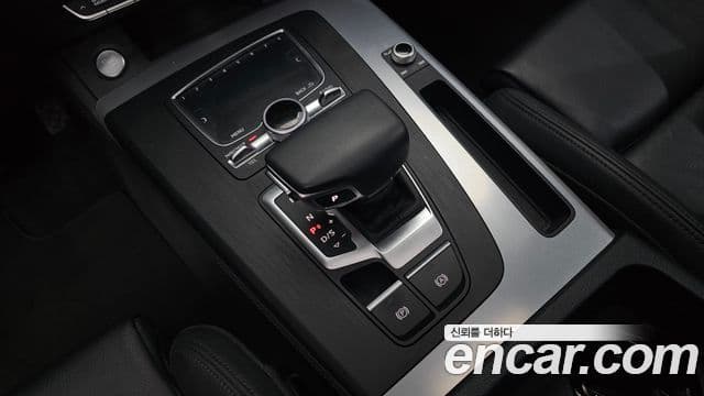 Audi Q5 2020 — фото 9 из 20