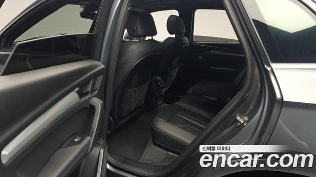 Audi Q5 2020 — фото 12 из 20