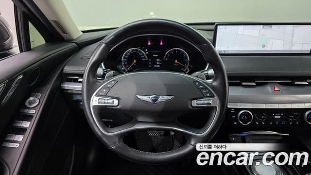 Genesis Electrified G80 2020 — фото 13 из 20