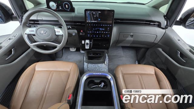 Hyundai Staria 2021 — фото 7 из 20