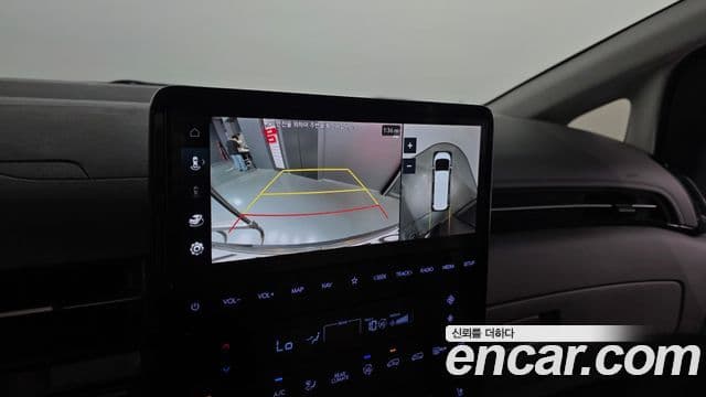 Hyundai Staria 2021 — ფოტო 19/20