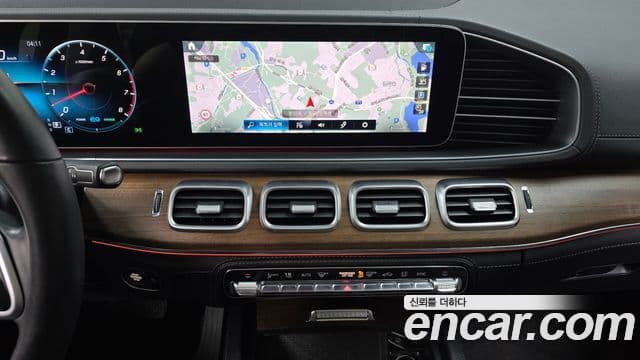 Mercedes-Benz GLE-Class 2021 — Фото 13/20
