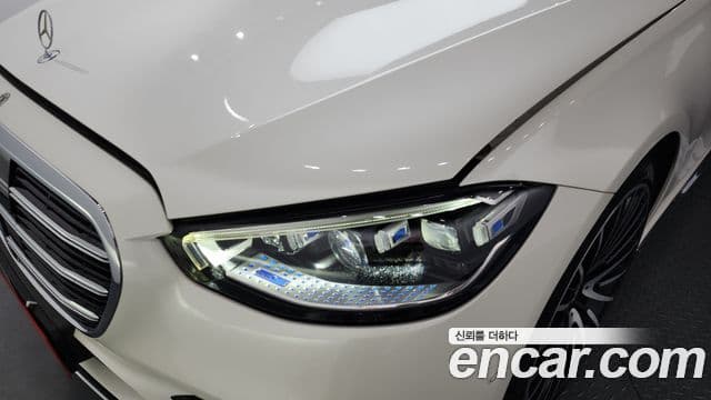 Mercedes-Benz S-Class 2021 — Photo 33/34