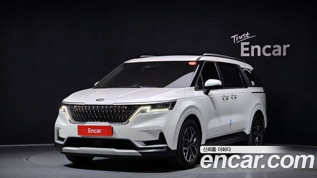 Kia Carnival 2021 — Фото 1/20