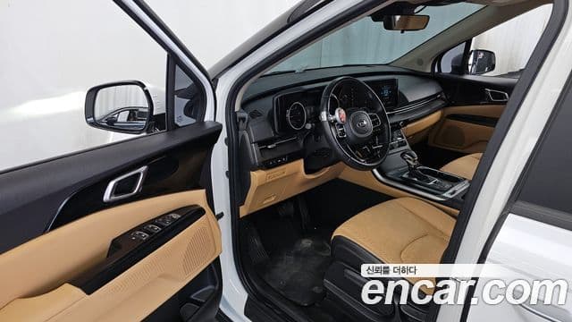 Kia Carnival 2021 — Фото 10/20