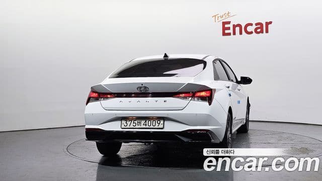 Hyundai Avante 2022 — ფოტო 4/20