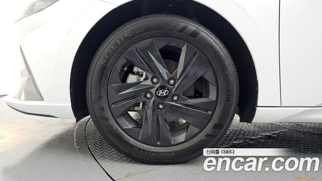 Hyundai Avante 2022 — ფოტო 5/20