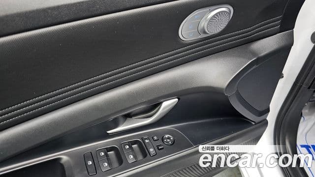 Hyundai Avante 2022 — ფოტო 13/20