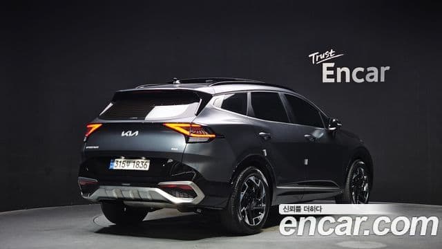 Kia Sportage 2021 — Фото 2/20