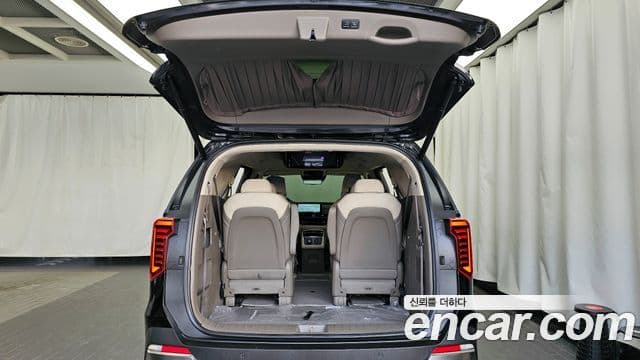 Kia Carnival 2024 — Фото 20/20