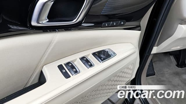 Kia Carnival 2024 — Photo 11/38