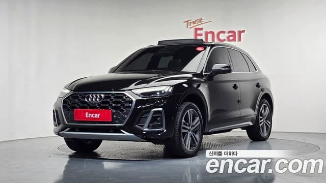 Audi Q5 2021 — ფოტო 1/20