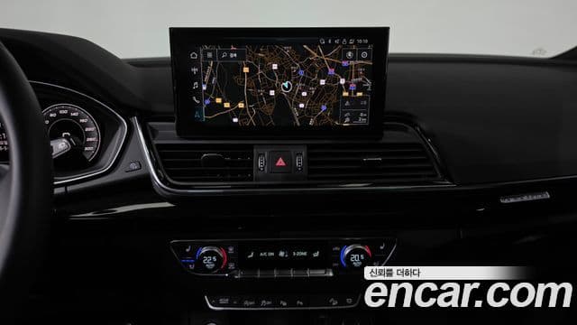 Audi Q5 2021 — ფოტო 13/20