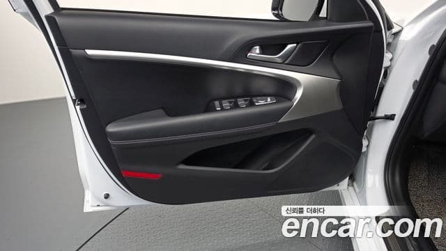 Genesis G70 2023 — ფოტო 4/33