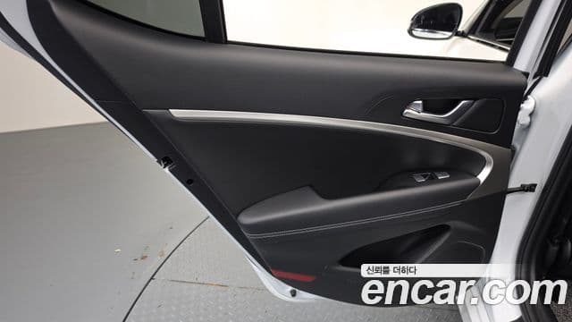 Genesis G70 2023 — ფოტო 3/33