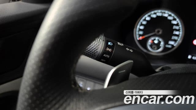 Genesis G70 2023 — ფოტო 12/33