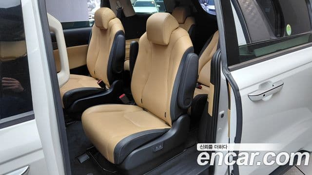 Kia Carnival 2022 — Şəkil 11/20