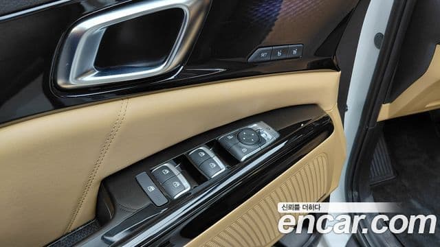 Kia Carnival 2022 — Şəkil 18/20
