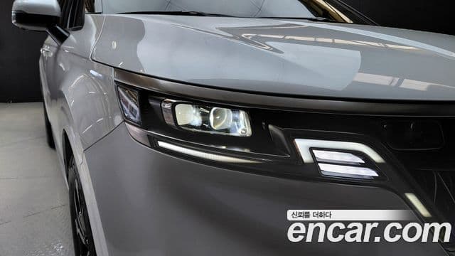 Kia Carnival 2022 — Photo 21/30