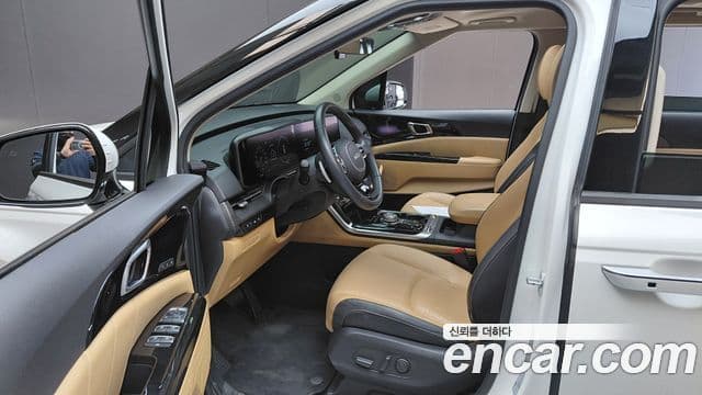 Kia Carnival 2022 — Photo 24/30