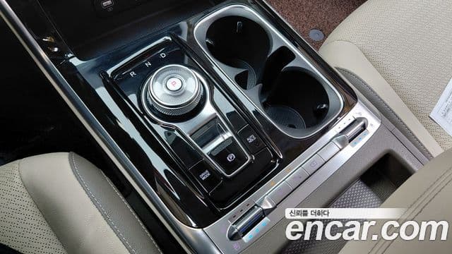 Kia Carnival 2022 — Şəkil 9/20