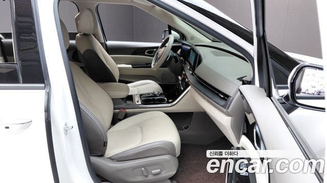 Kia Carnival 2022 — Şəkil 10/20
