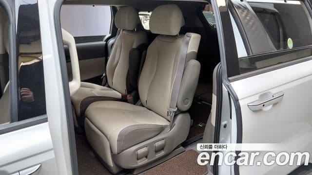 Kia Carnival 2022 — Şəkil 11/20