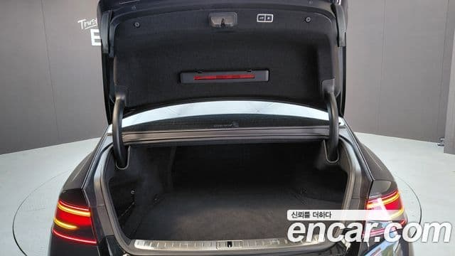 Genesis G90 2023 — Şəkil 18/20