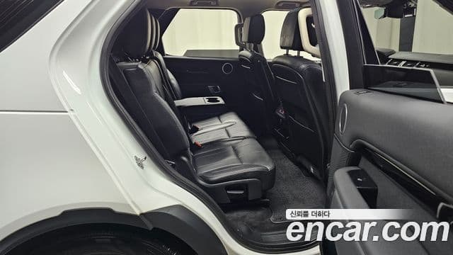 Land Rover Discovery 5 2020 — ფოტო 12/20
