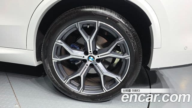 BMW X5 2025 — Photo 6/32