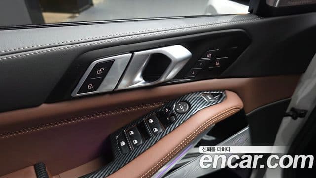 BMW X5 2025 — Photo 16/32